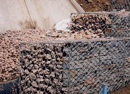 鉛絲石籠網(wǎng)